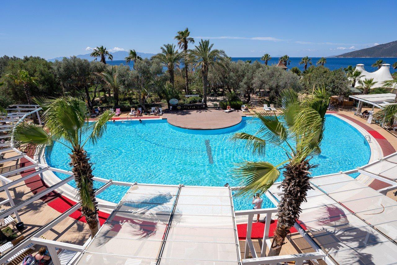 Latanya Park Resort Yaliciftlik Exterior foto